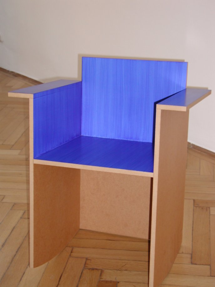 Edgar Gutbub: Stuhl Nr. 4, 1997/98, blau, MDF/Acrylfarbe, 90 x 45 x 45 cm