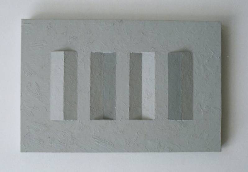 Arnulf Letto: Flachrelief, 1994, Karton, Gips, Acrylfarbe, 24,5 x 37,5 x 1,5 cm